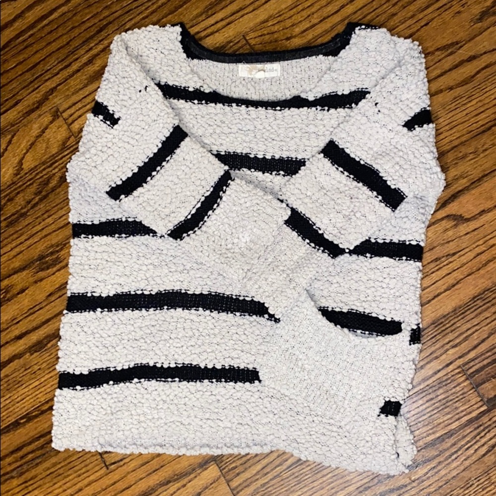 Black and Cream Quarter sleeve sweater